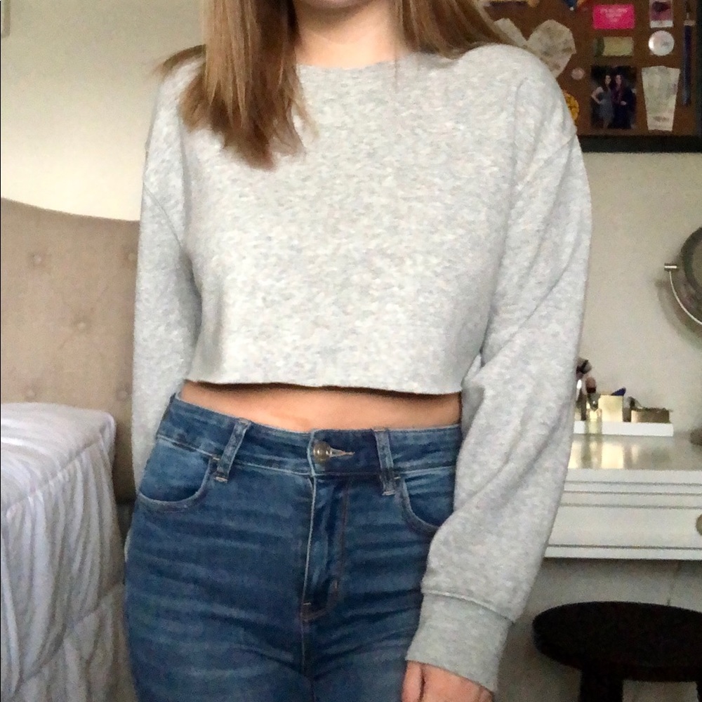 Cropped Crewneck